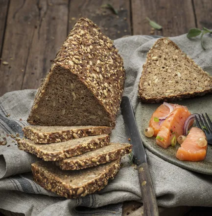 Þýskt Heilkornabrauð 12x750g mynd 1