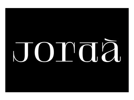 Mynd af vörumerkinu hjá jorda, hvítir stafir á svörtum bakrunn