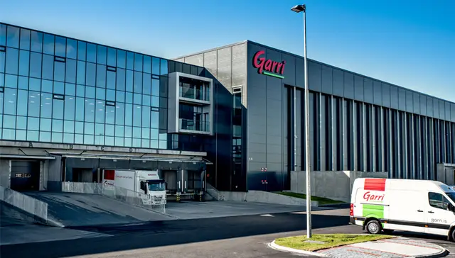 Garri vöruhús.jpg
